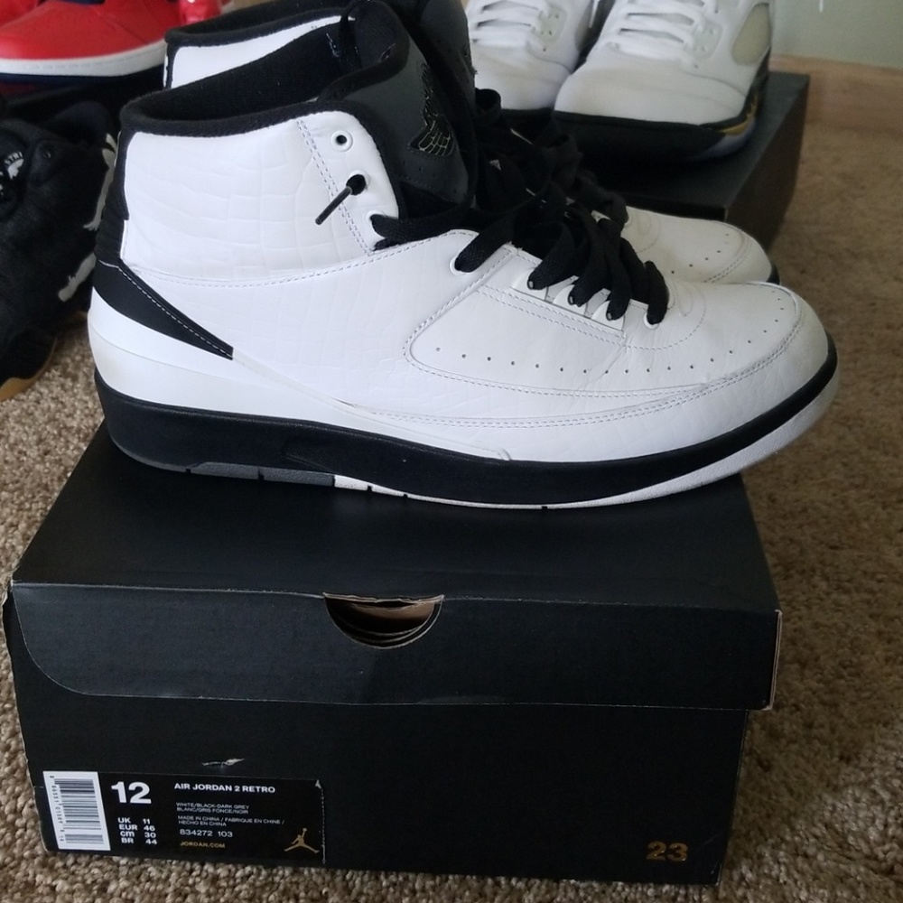 Air Jordan 2 Retro Men (White / Black)